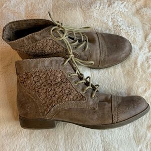 Mossimo Supply Co. Kessi Crochet Ankle Boots Size 9.5